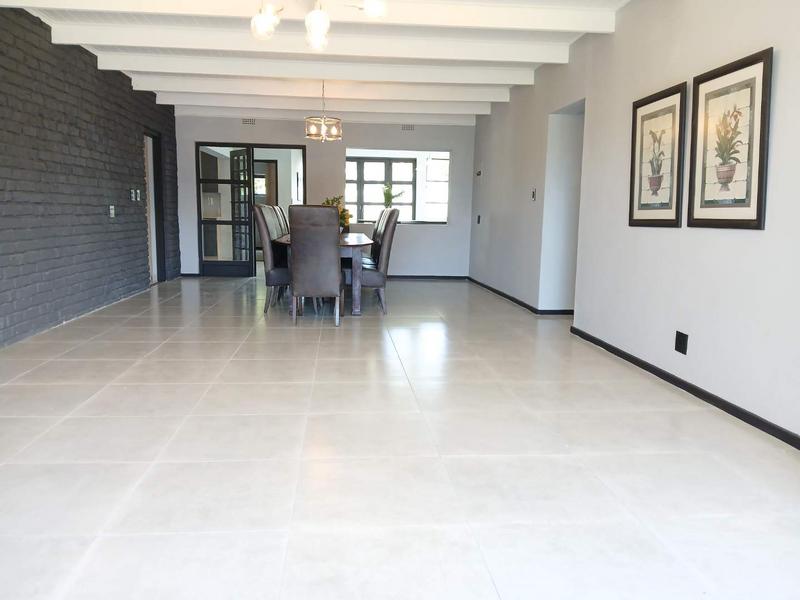 5 Bedroom Property for Sale in Stilbaai Wes Western Cape